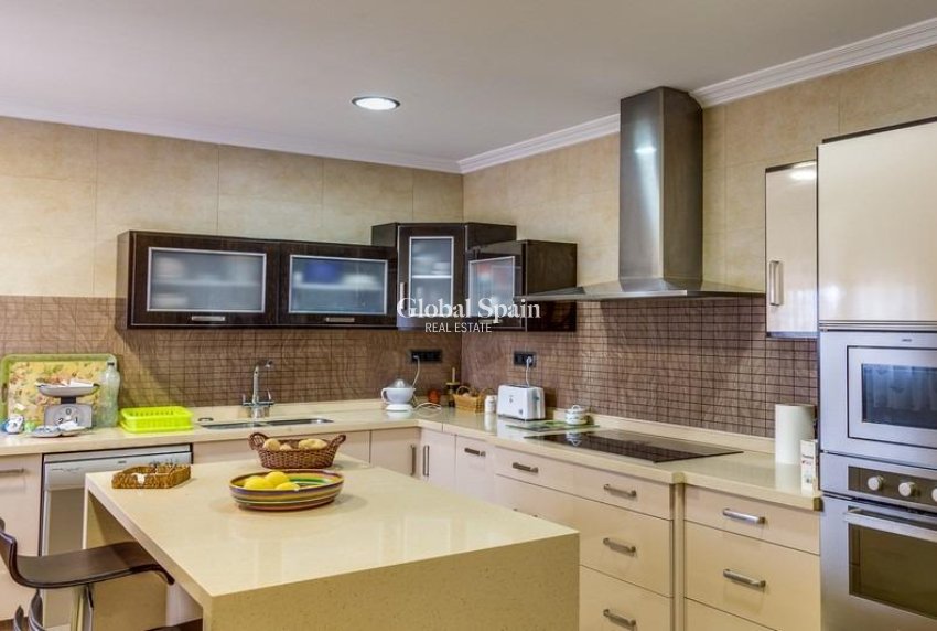 Wederverkoop - VILLA -
LOS MONTESINOS - Montesinos  Los
