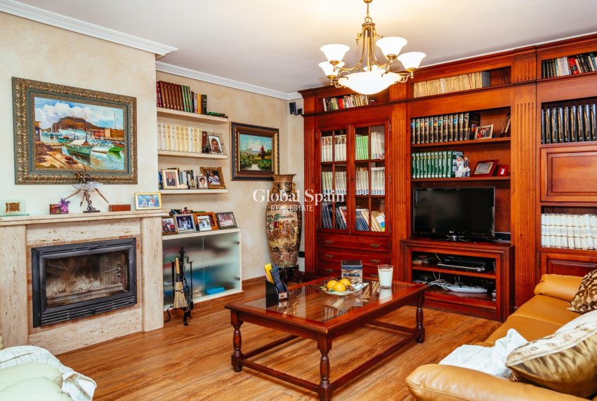 Wederverkoop - VILLA -
LOS MONTESINOS - Montesinos  Los
