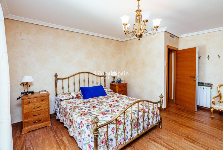 Wederverkoop - VILLA -
LOS MONTESINOS - Montesinos  Los