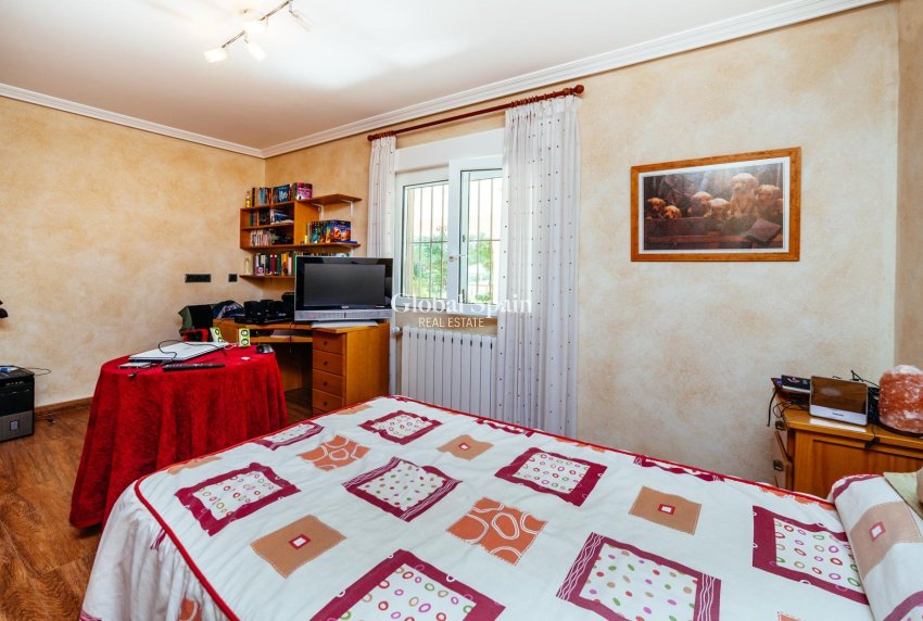 Wederverkoop - VILLA -
LOS MONTESINOS - Montesinos  Los
