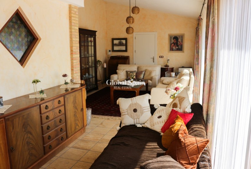 Wederverkoop - VILLA -
LOS URRUTIAS - Los Urrutias