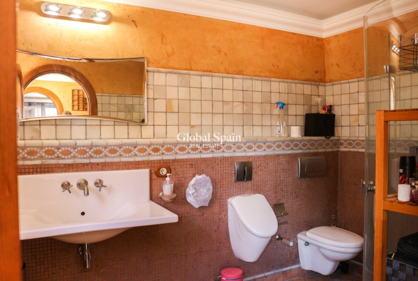 Wederverkoop - VILLA -
LOS URRUTIAS - Los Urrutias