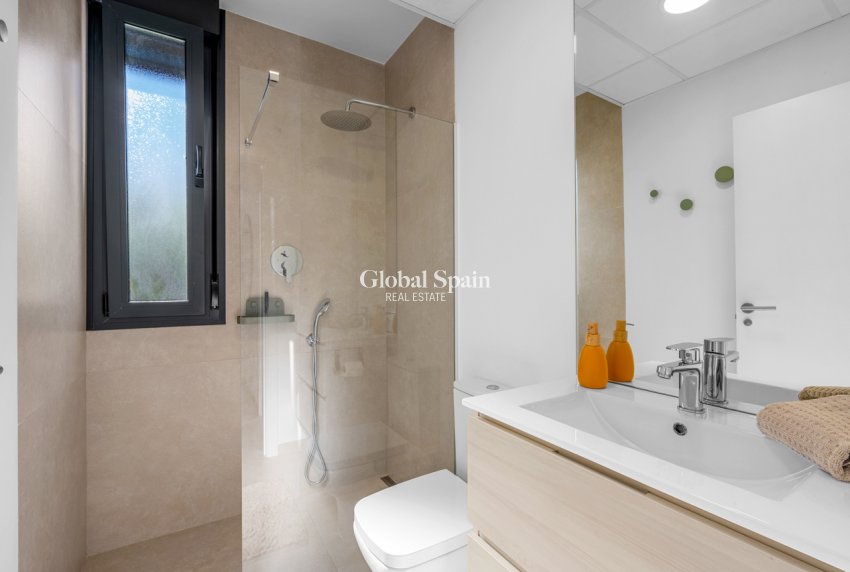 Wederverkoop - VILLA -
MAR DE CRISTAL - Costa Calida