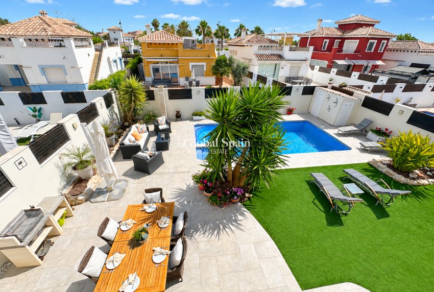 Wederverkoop - VILLA -
MAR MENOR GOLF RESORT - Inland