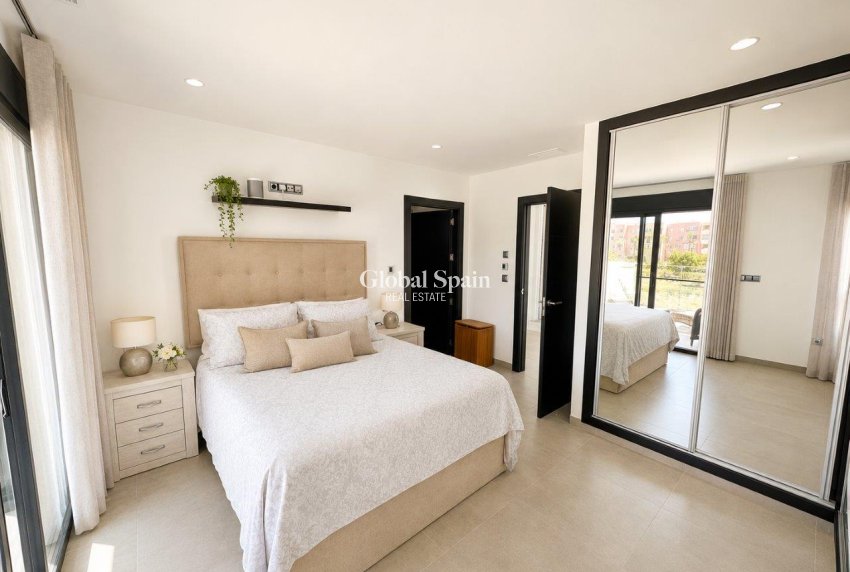 Wederverkoop - VILLA -
MAR MENOR GOLF RESORT - Inland