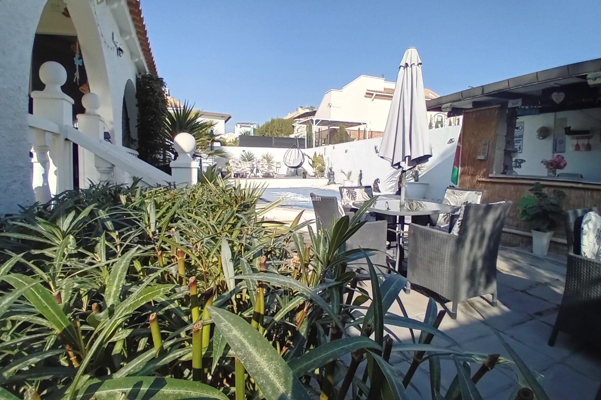 Wederverkoop - VILLA -
MAZARRÓN - Camposol