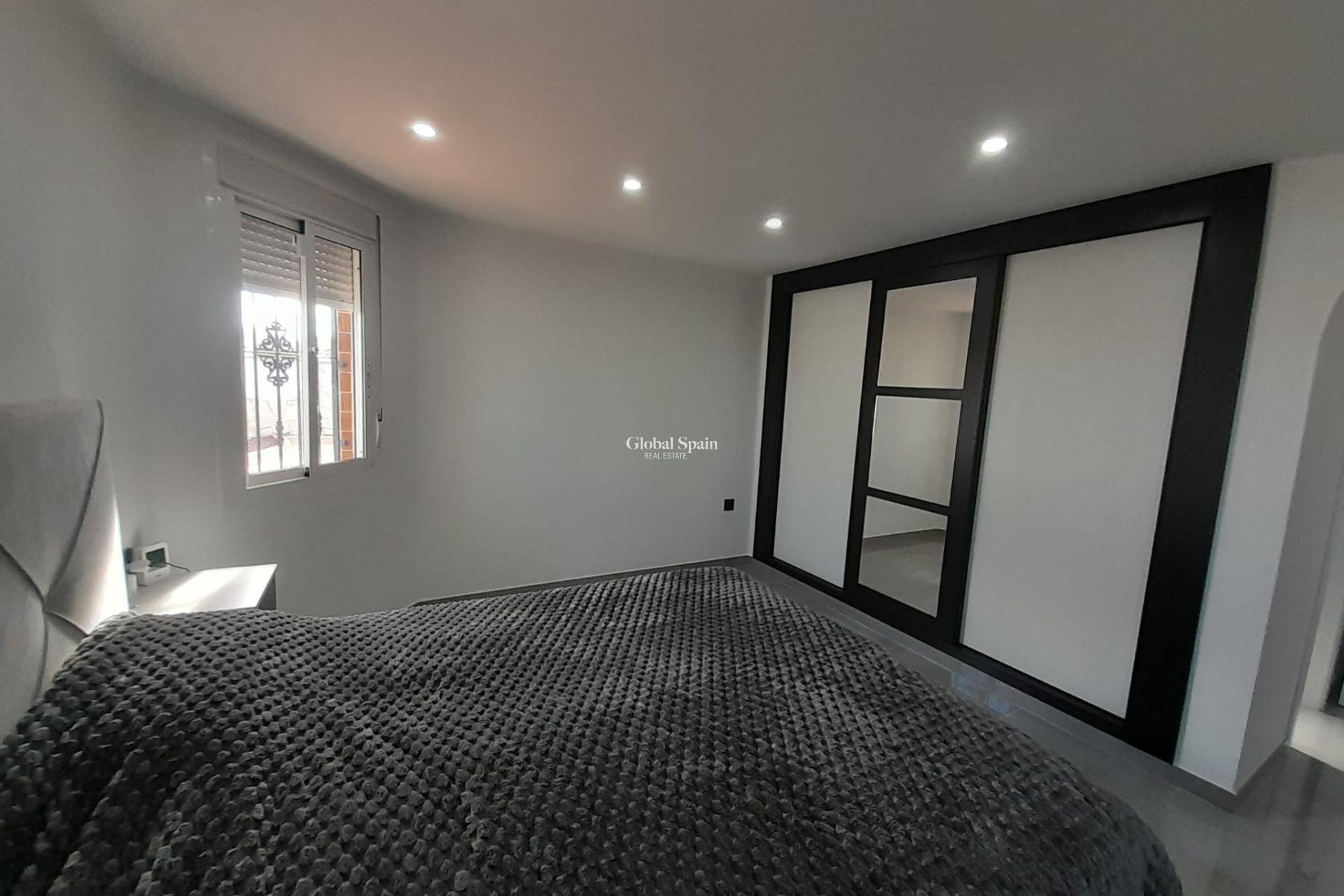 Wederverkoop - VILLA -
MAZARRÓN - Camposol