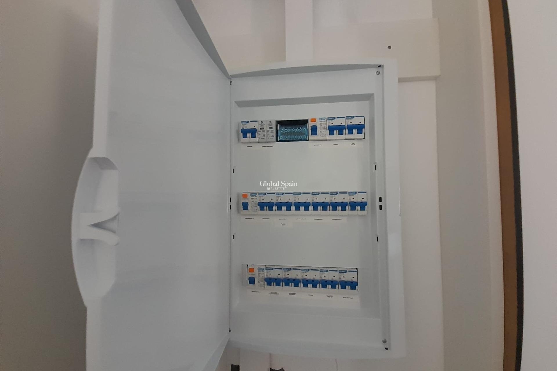 Wederverkoop - VILLA -
MAZARRÓN - Camposol