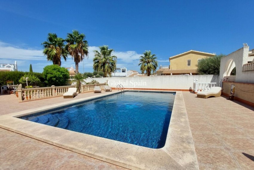 Wederverkoop - VILLA -
MAZARRÓN - Costa Calida