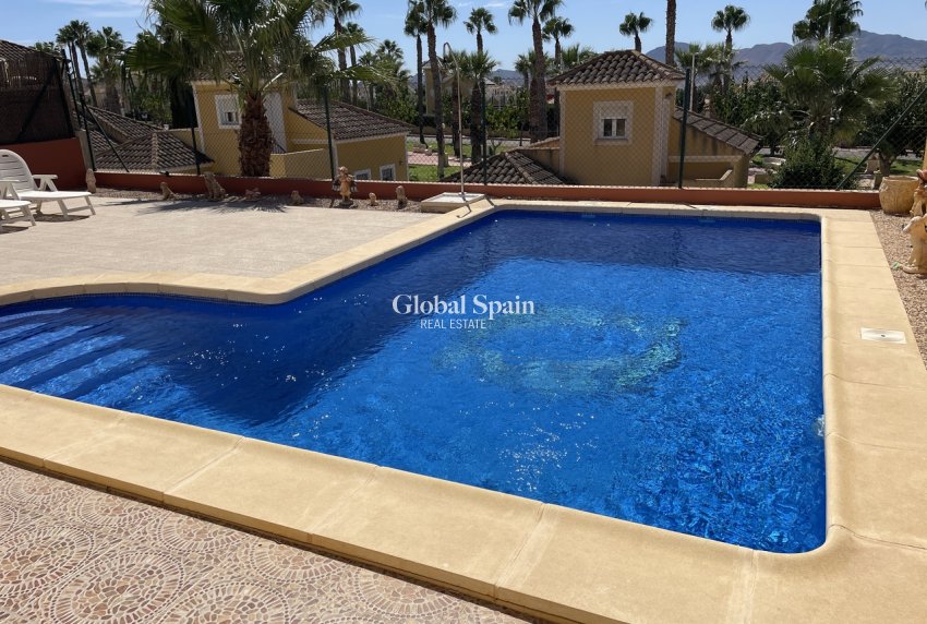 Wederverkoop - VILLA -
MAZARRÓN - Inland