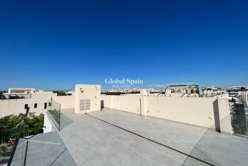 Wederverkoop - Villa -
MIL PALMERAS  - Costa Blanca Sur