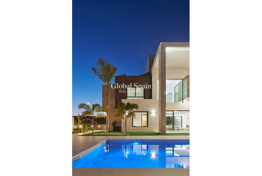 Wederverkoop - VILLA -
MOLINA DEL SEGURA - Inland