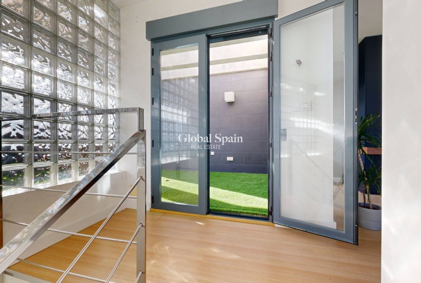 Wederverkoop - VILLA -
MOLINA DEL SEGURA - Torrealta