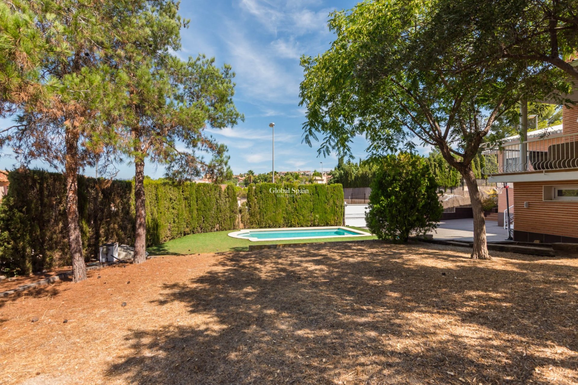 Wederverkoop - VILLA -
MOLINA DEL SEGURA