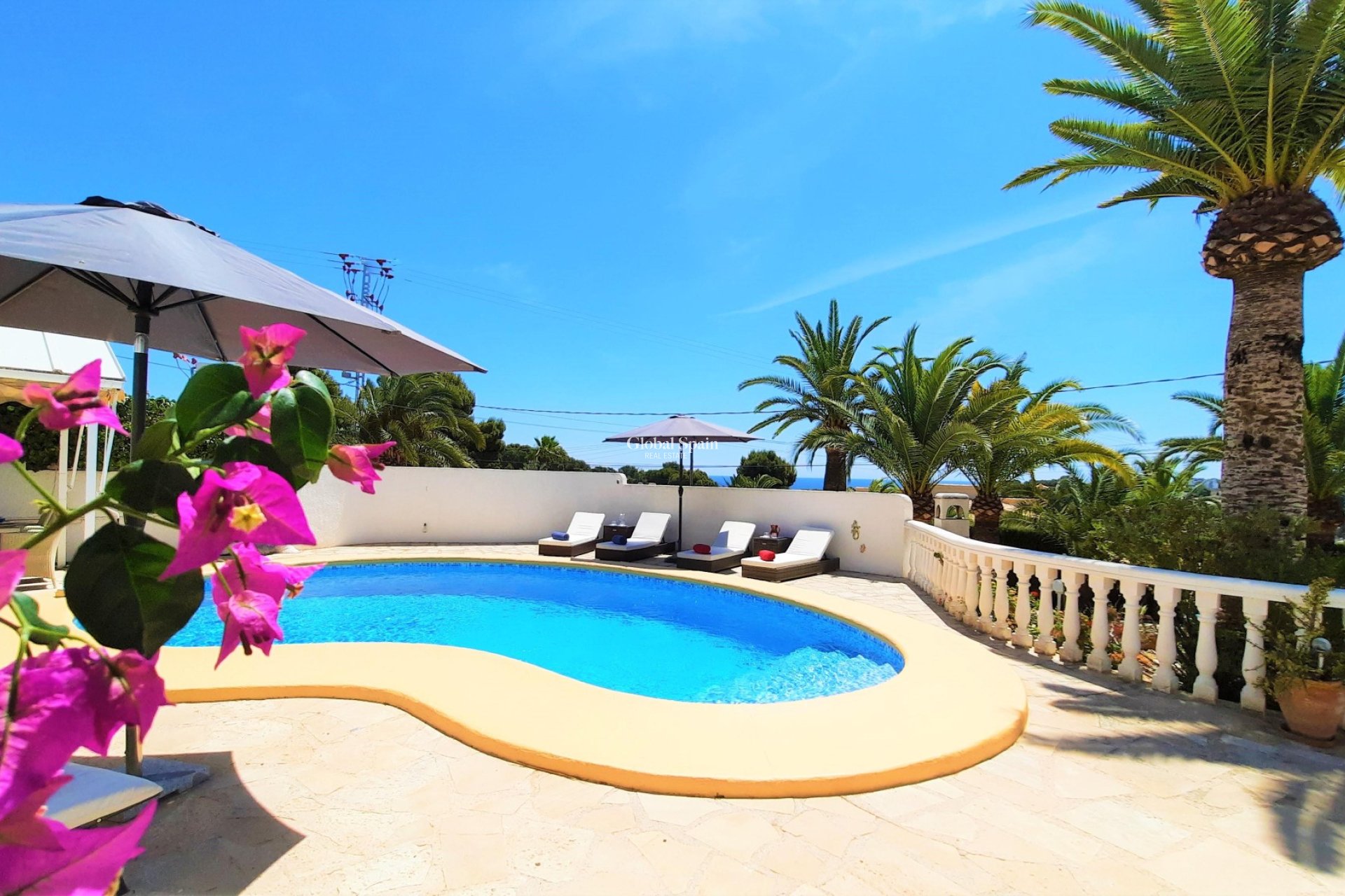 Wederverkoop - VILLA -
MORAIRA_TEULADA - center