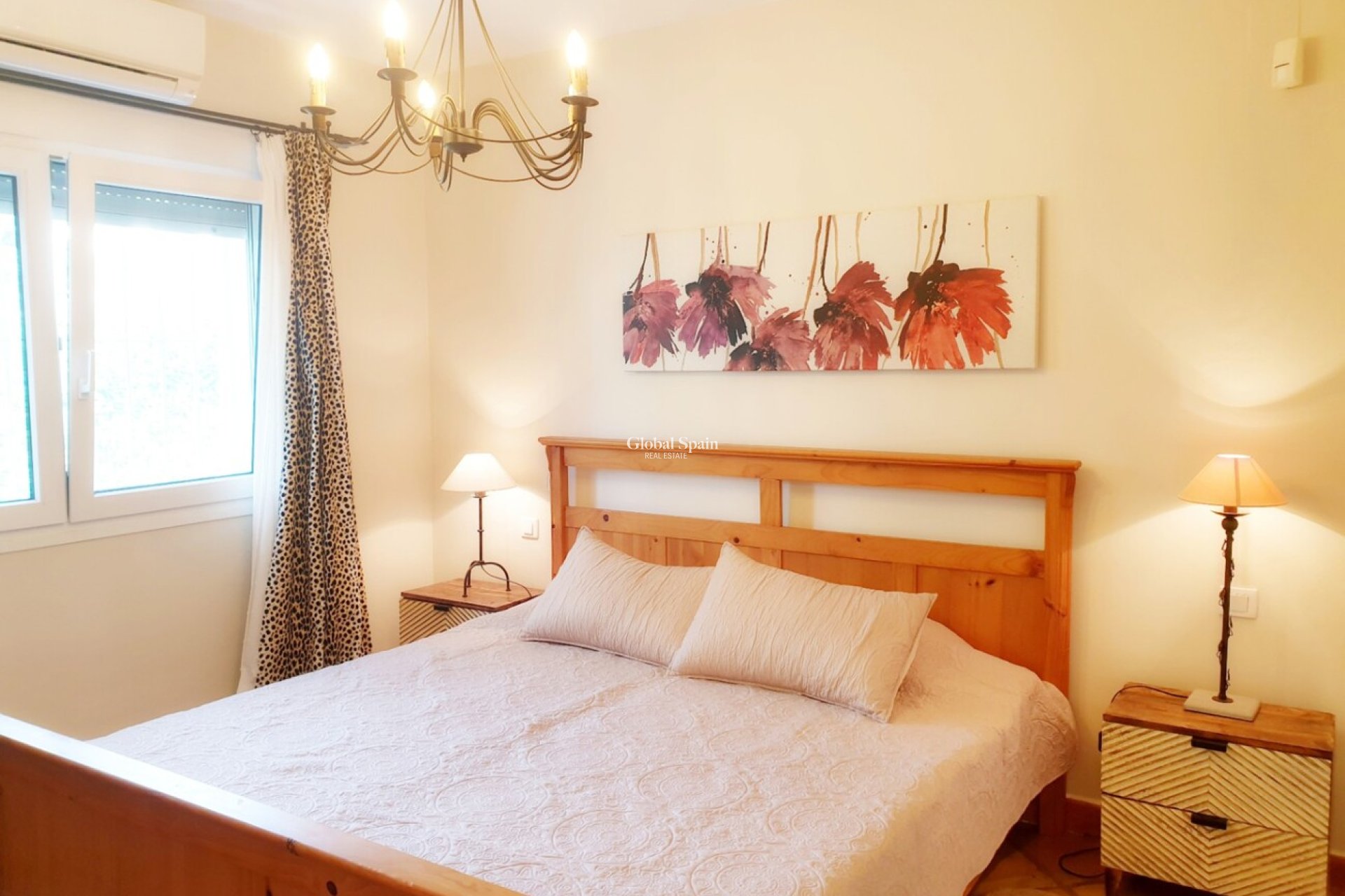 Wederverkoop - VILLA -
MORAIRA_TEULADA - Costa Blanca