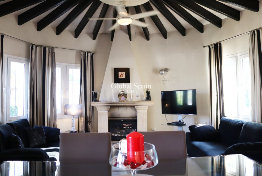 Wederverkoop - VILLA -
MURCIA - Inland