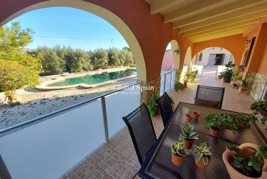 Wederverkoop - VILLA -
MURCIA - Inland