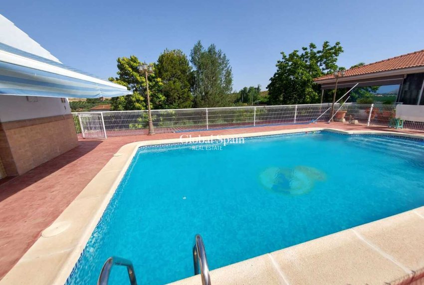 Wederverkoop - VILLA -
MURCIA - Inland