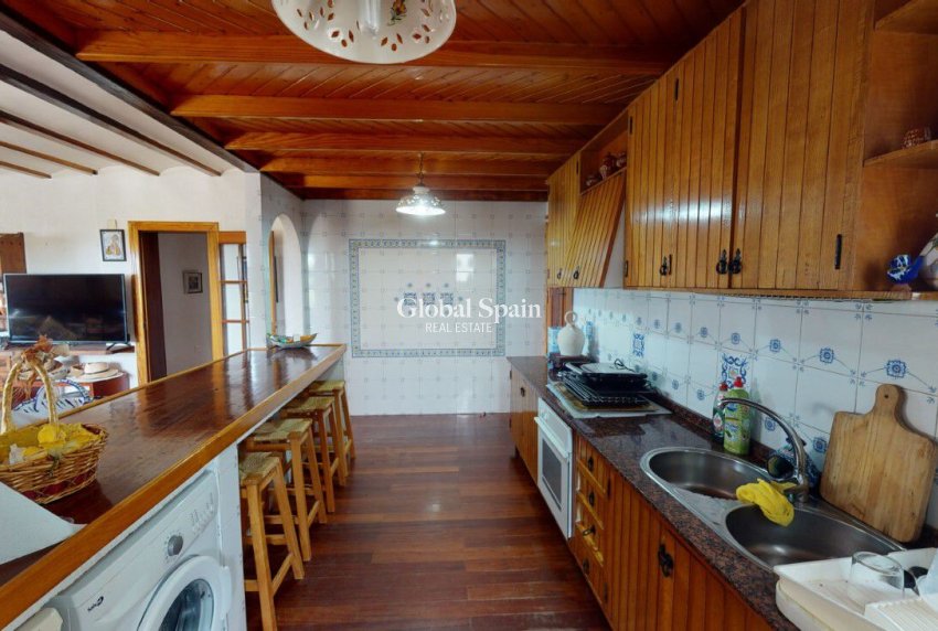 Wederverkoop - VILLA -
MURCIA - pinar de campoverde