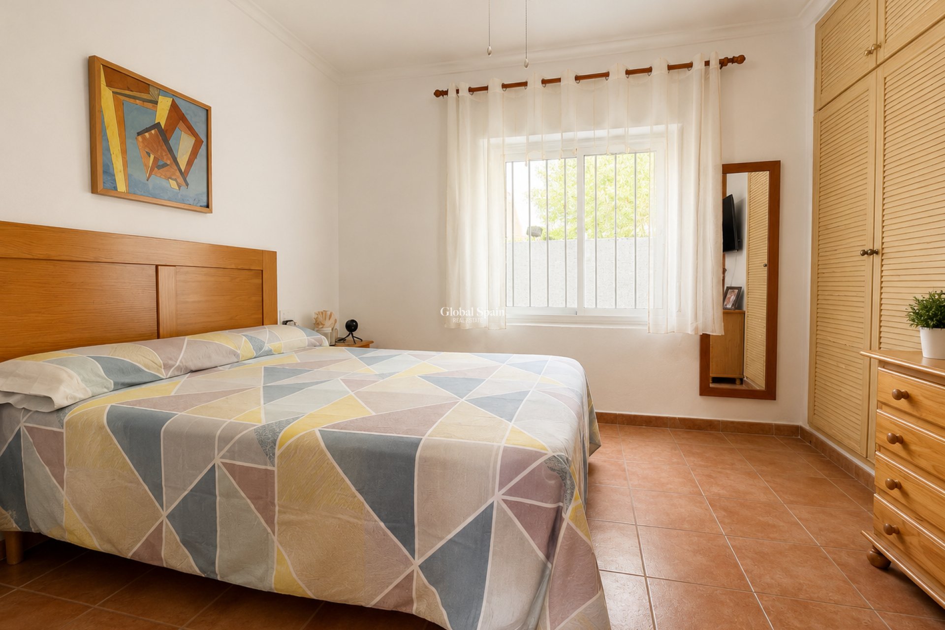 Wederverkoop - VILLA -
Oliva - Oliva Nova