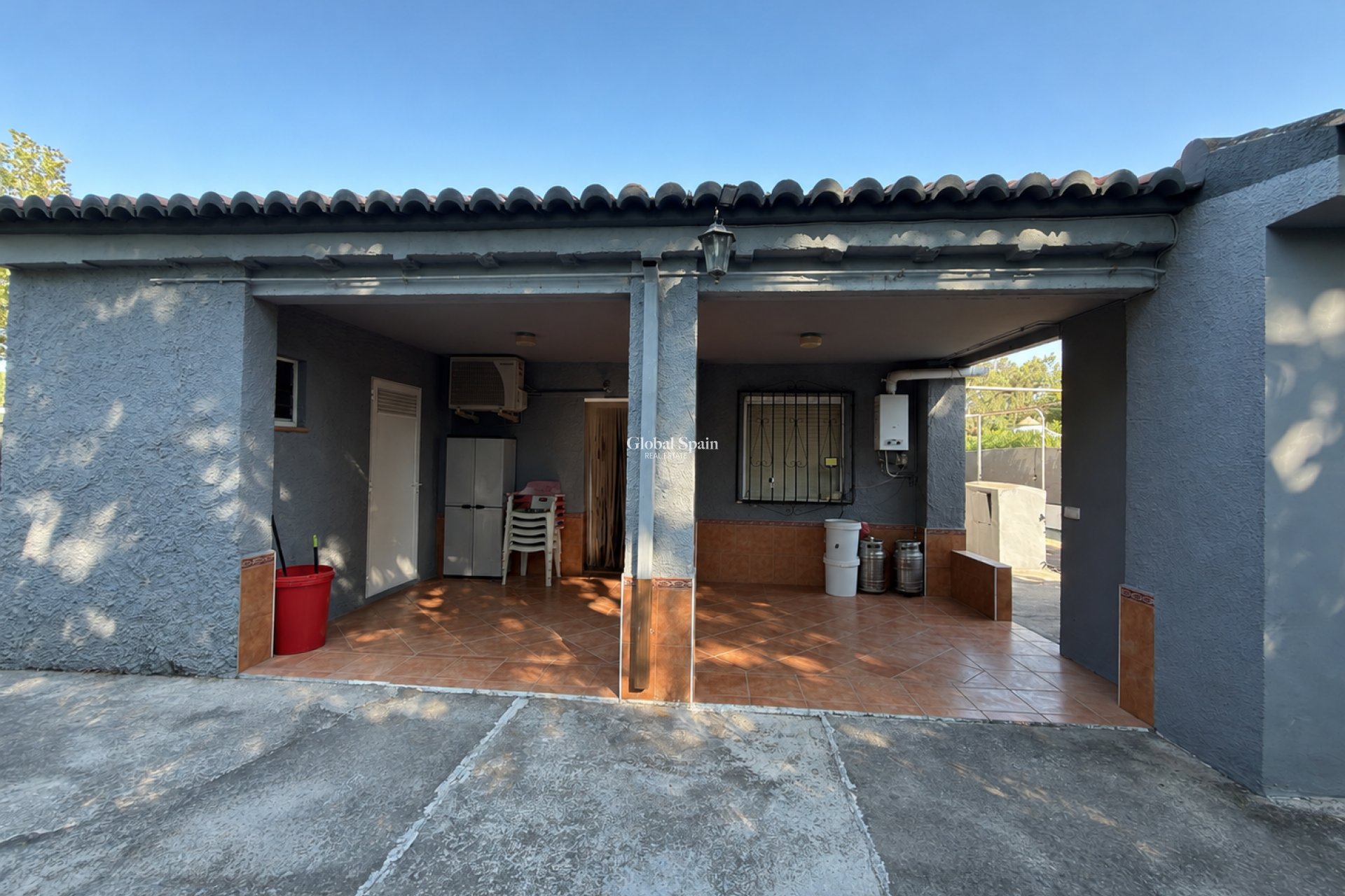 Wederverkoop - VILLA -
Oliva - Oliva Nova