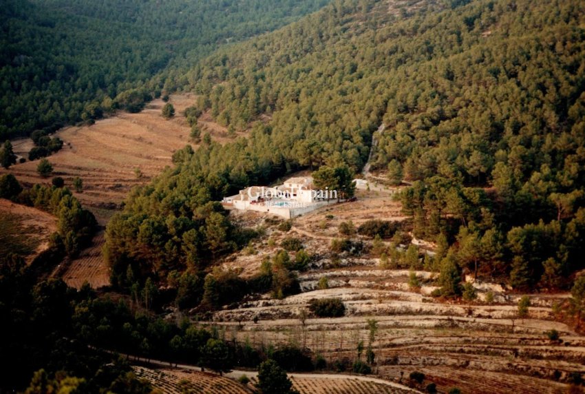 Wederverkoop - VILLA -
ONIL