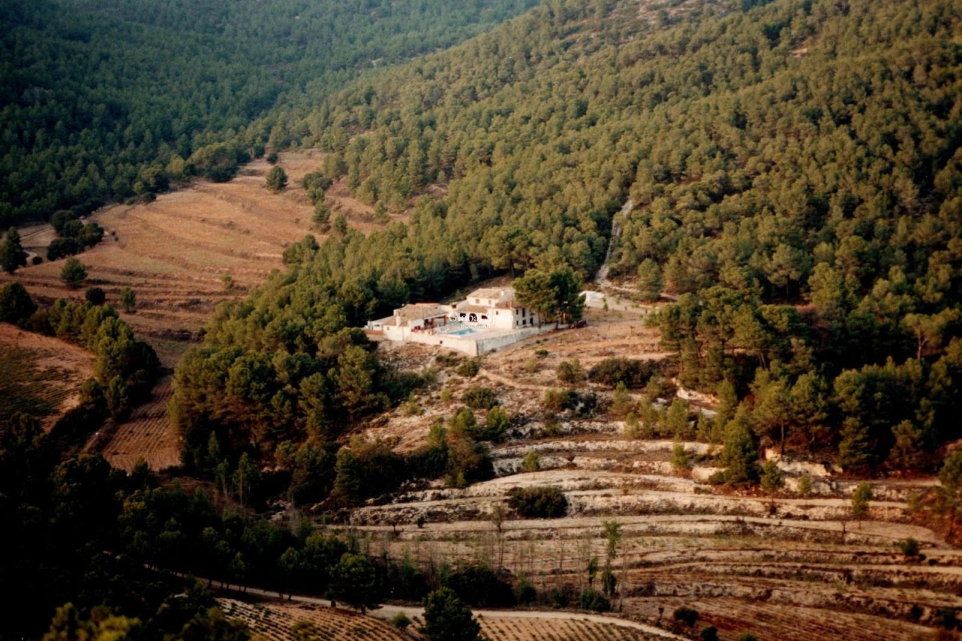 Wederverkoop - VILLA -
ONIL