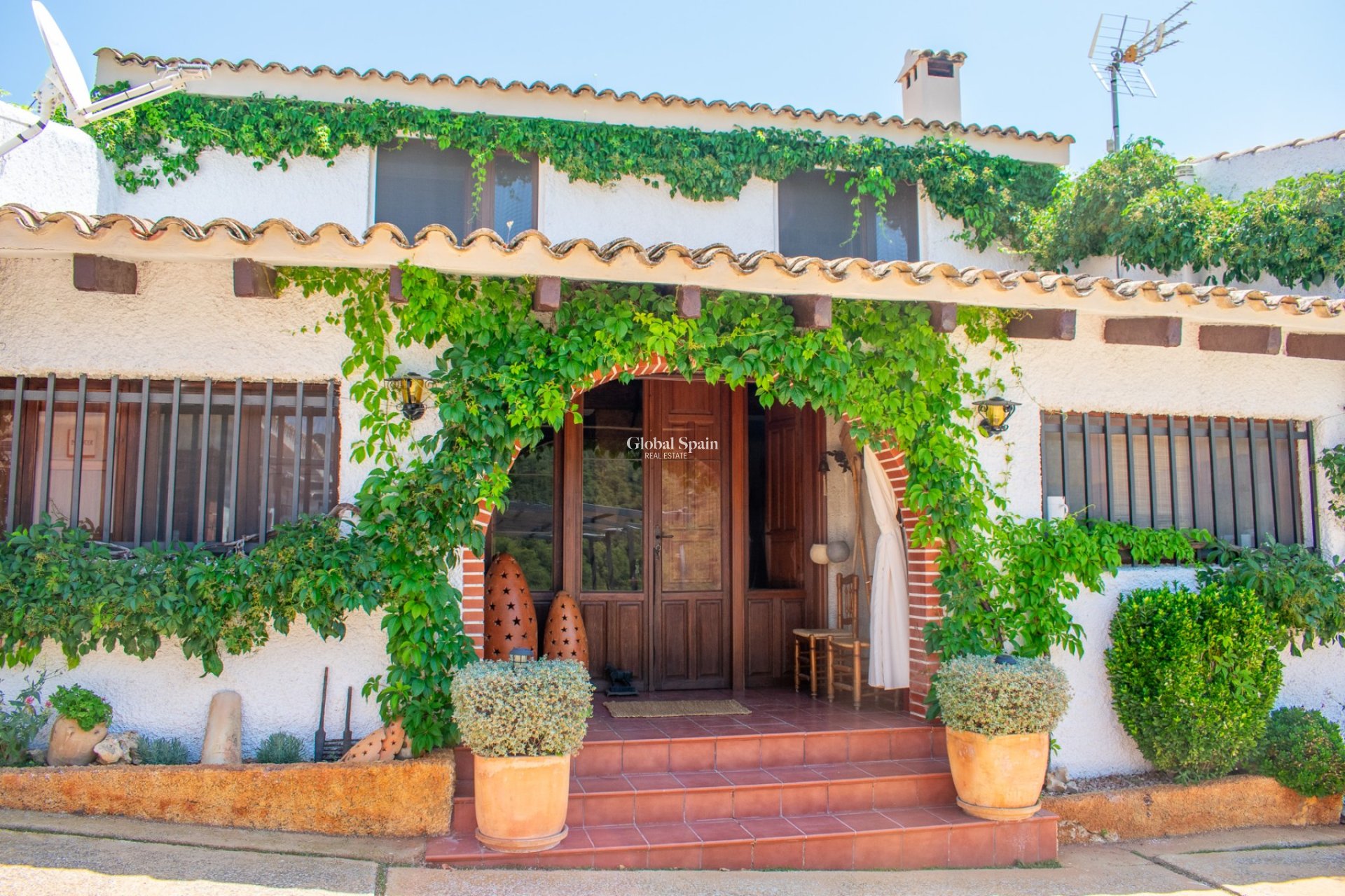 Wederverkoop - VILLA -
ONIL