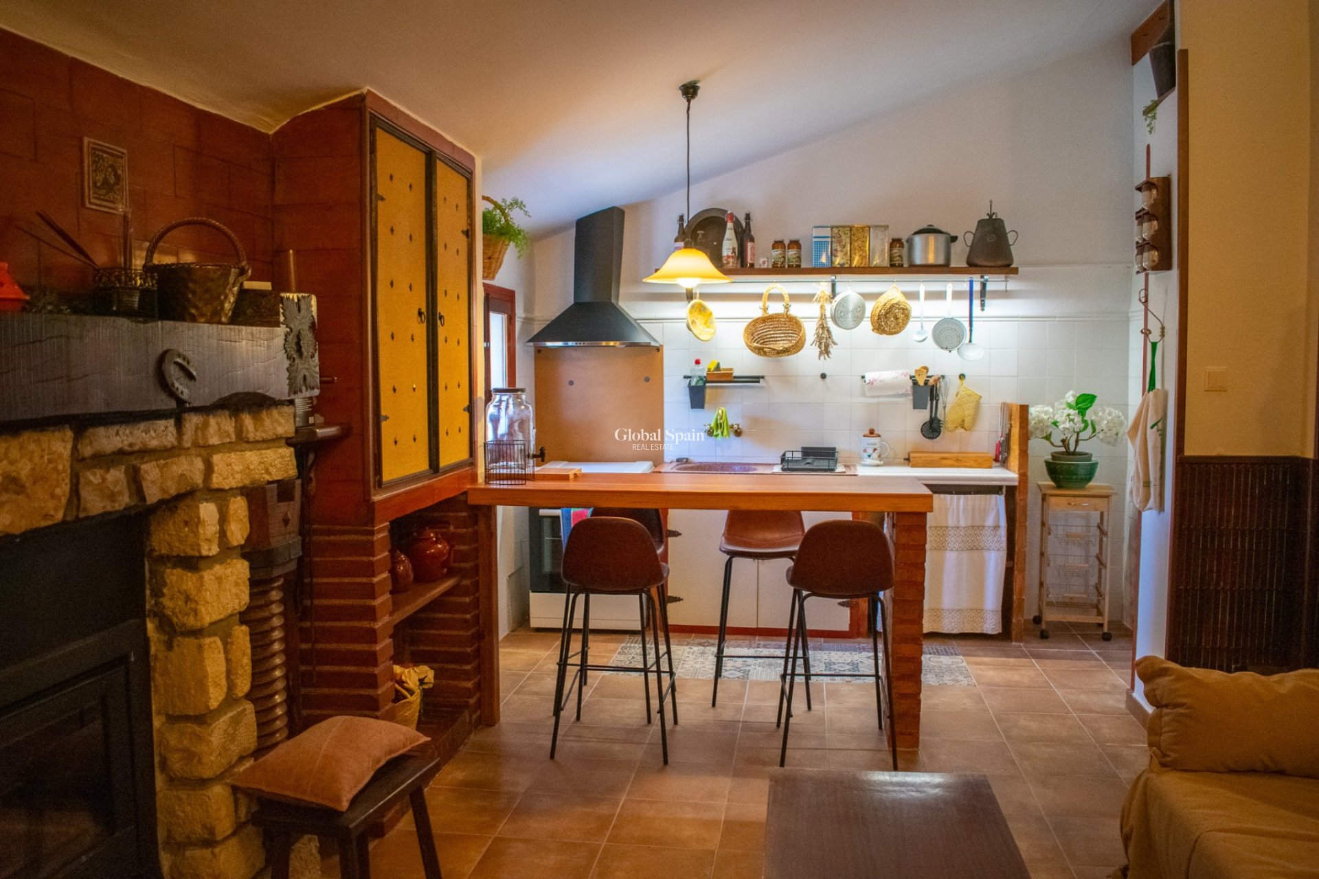 Wederverkoop - VILLA -
ONIL