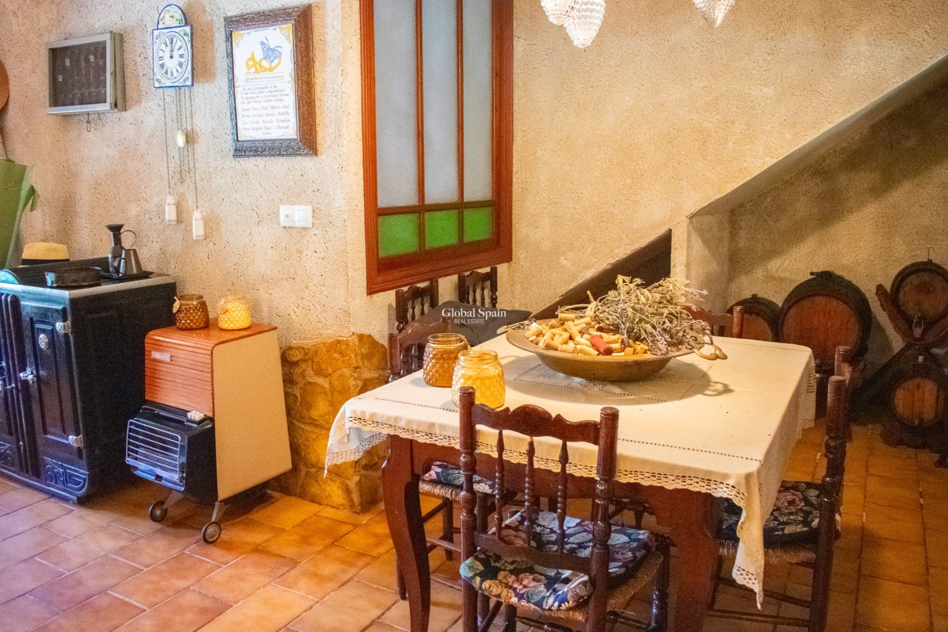 Wederverkoop - VILLA -
ONIL