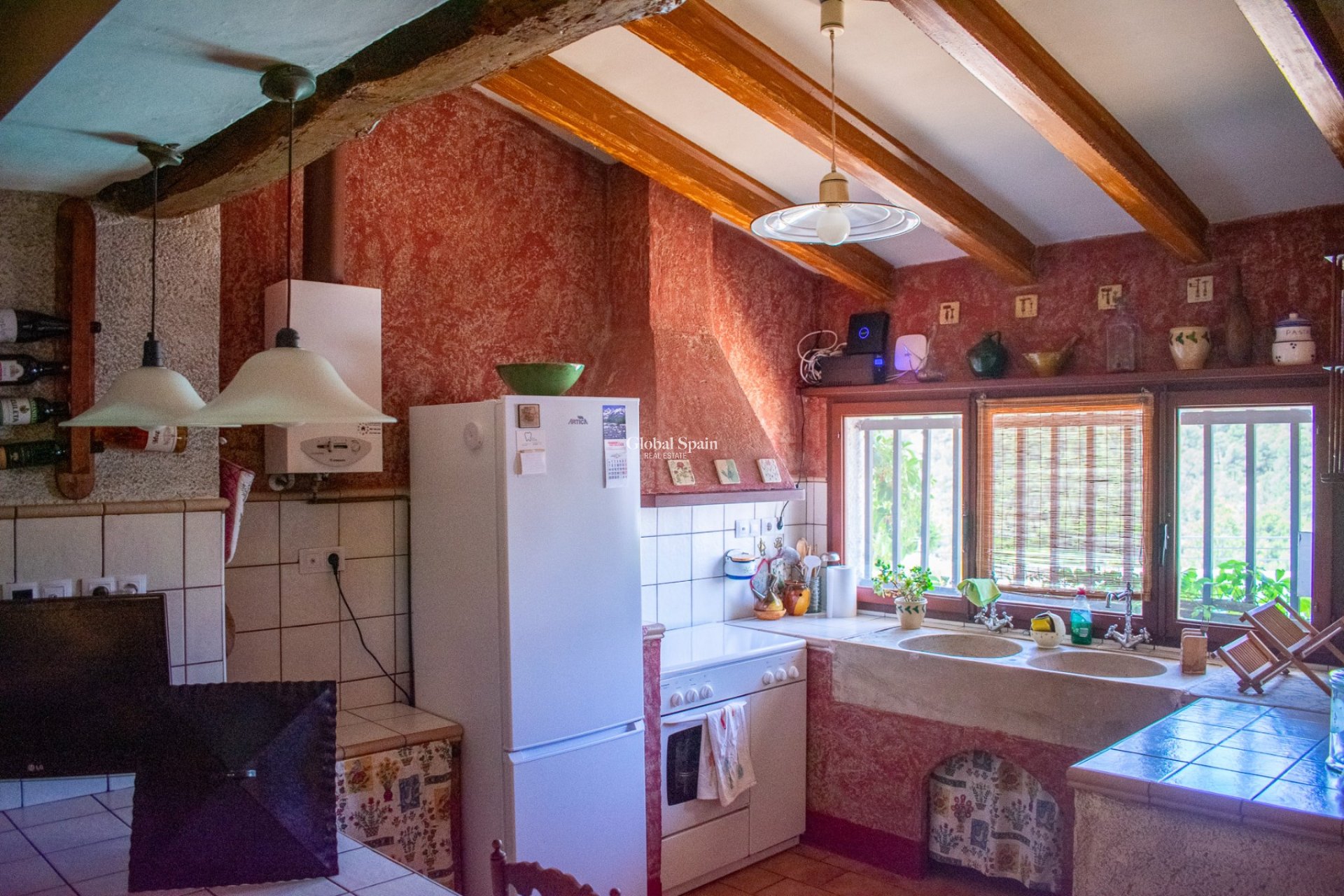 Wederverkoop - VILLA -
ONIL