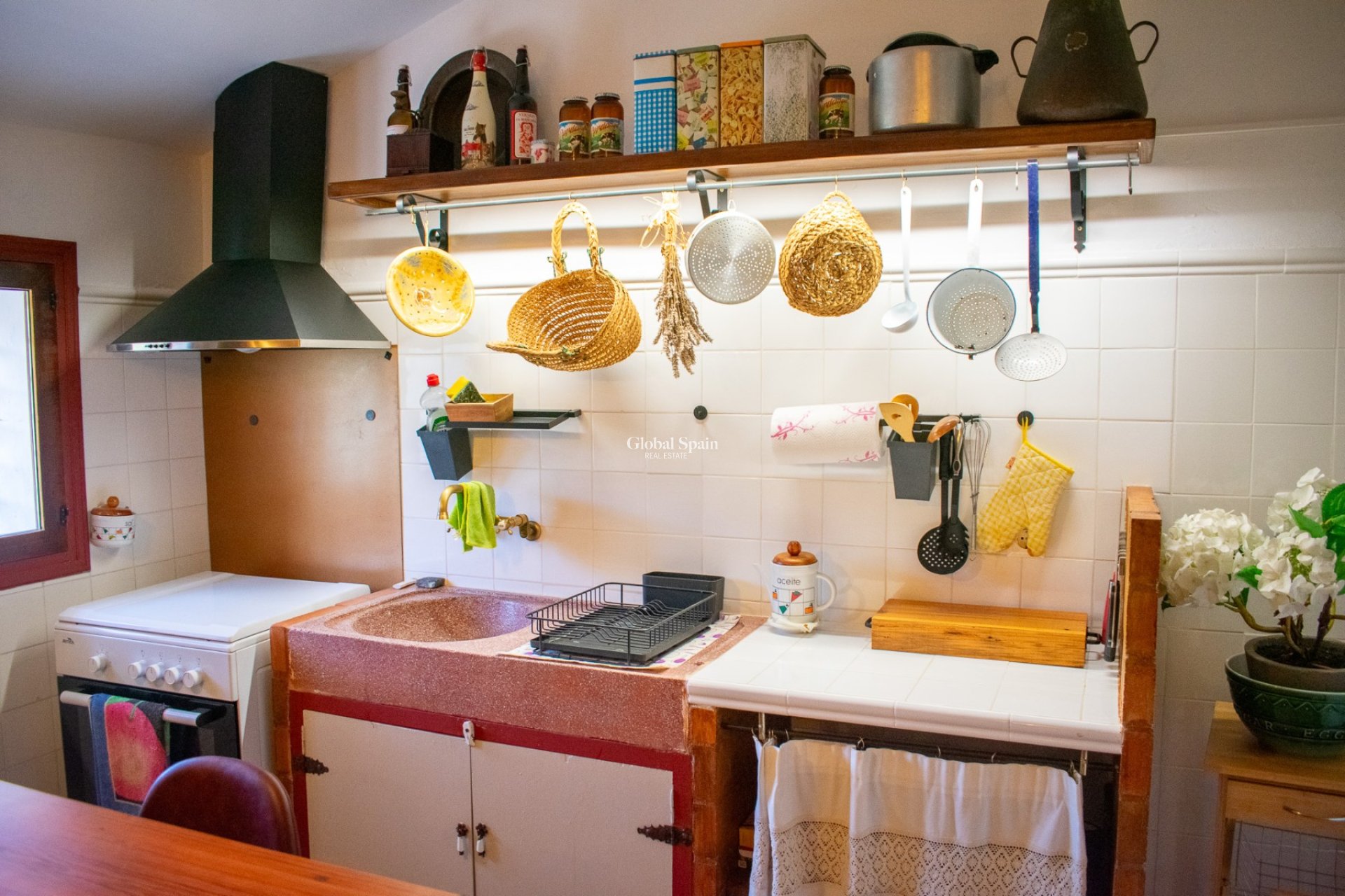 Wederverkoop - VILLA -
ONIL