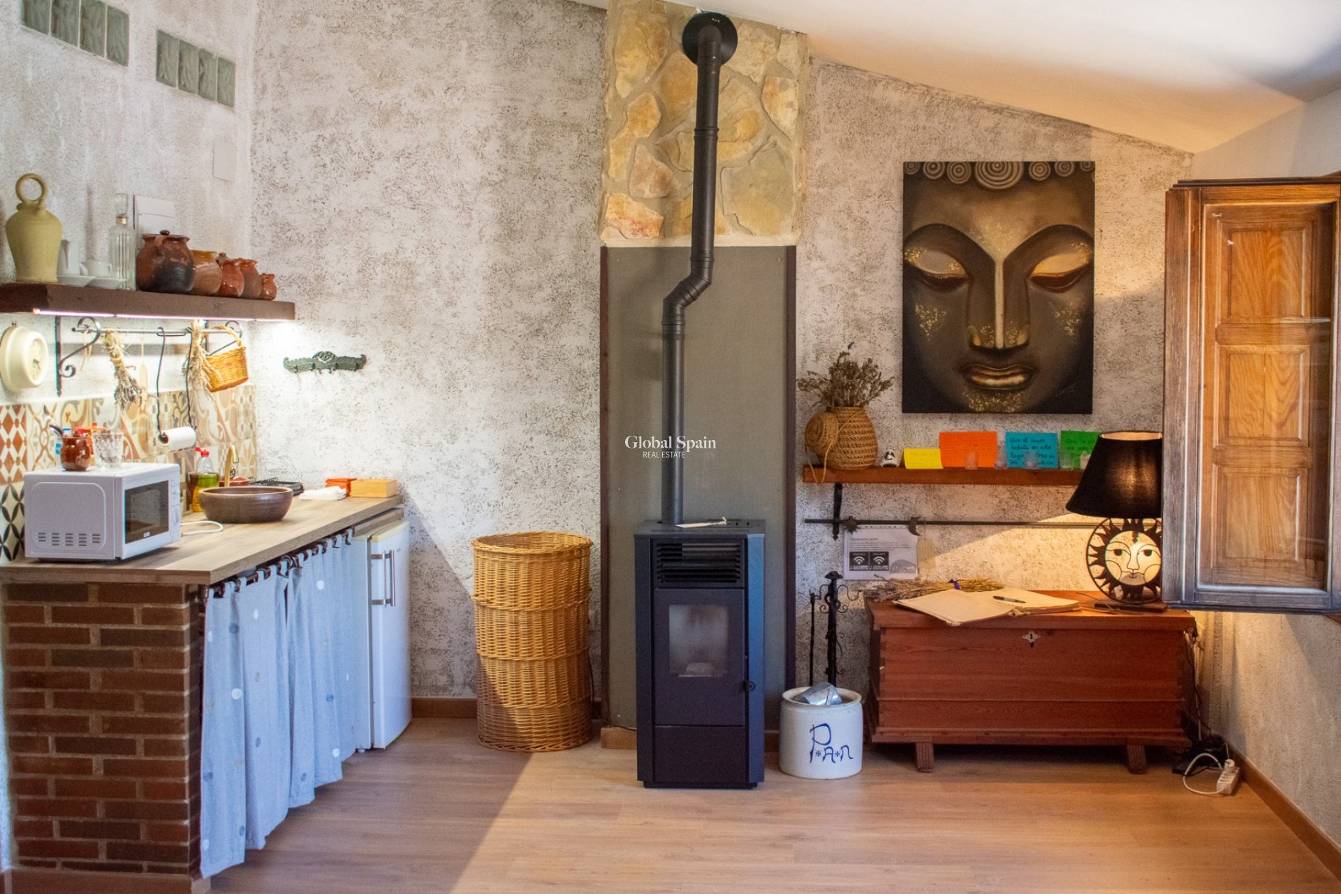 Wederverkoop - VILLA -
ONIL