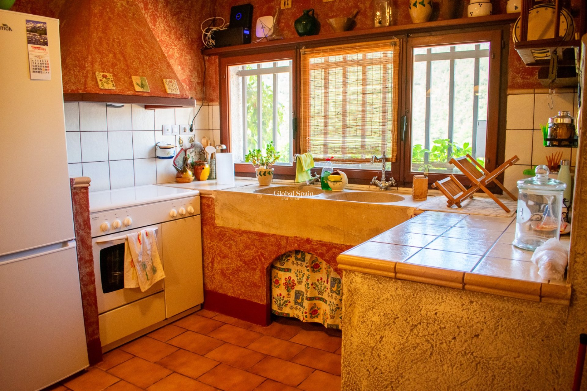 Wederverkoop - VILLA -
ONIL