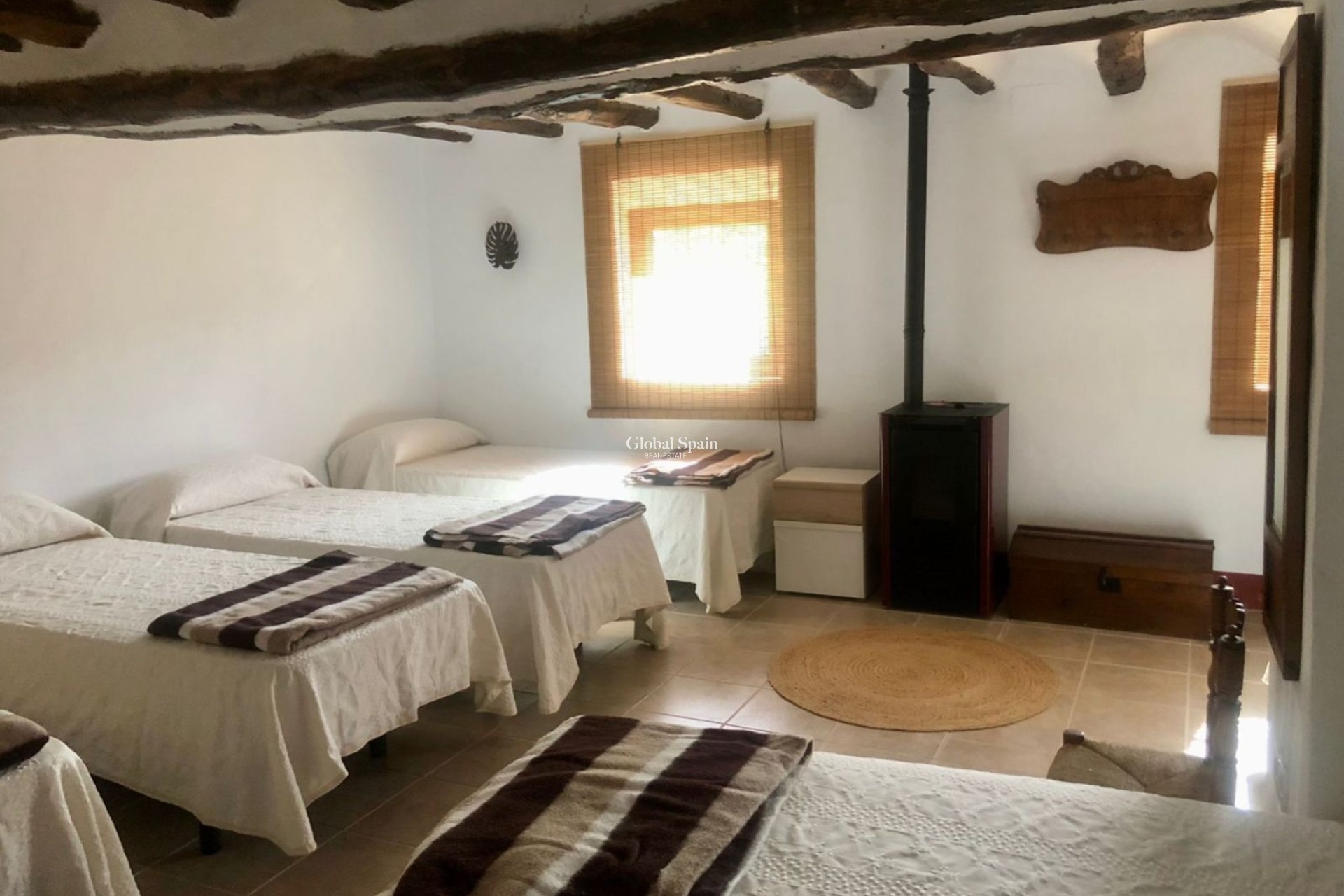 Wederverkoop - VILLA -
ONIL