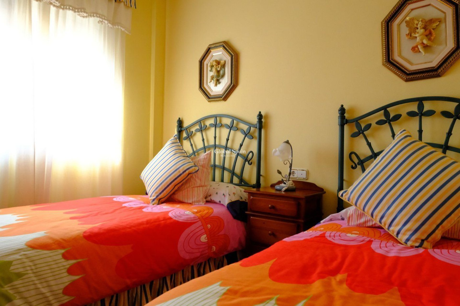 Wederverkoop - VILLA -
ORIHUELA - Correntías Medias