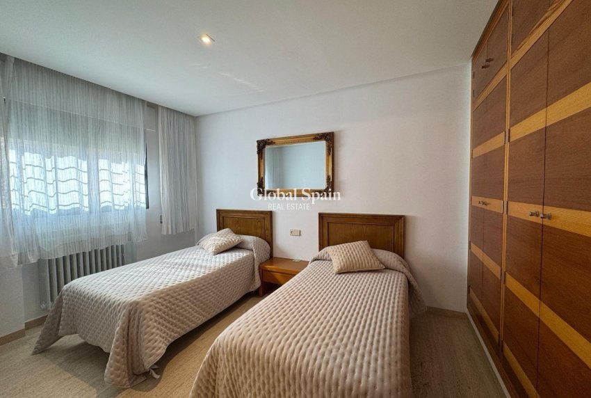 Wederverkoop - VILLA -
ORIHUELA COSTA - Altos de campoamor