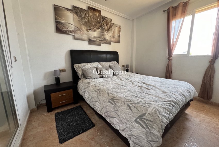 Wederverkoop - Villa -
ORIHUELA - Costa Blanca Sur