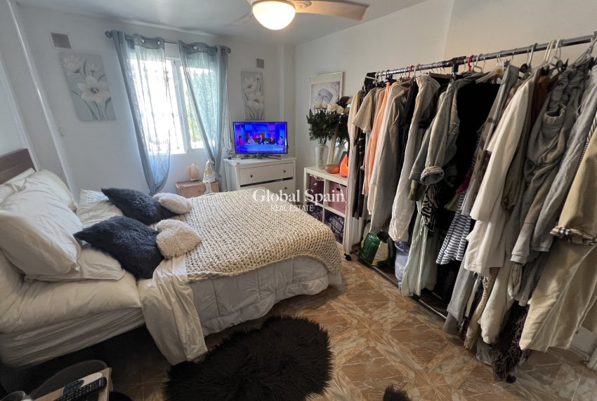 Wederverkoop - Villa -
ORIHUELA - Costa Blanca Sur