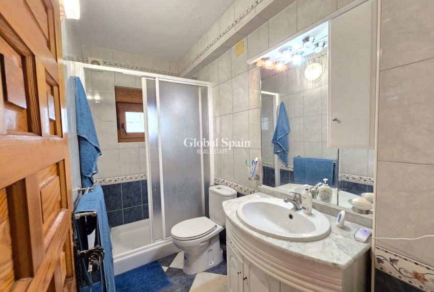 Wederverkoop - Villa -
ORIHUELA COSTA - CABO ROIG