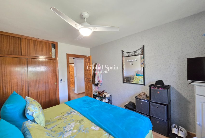 Wederverkoop - Villa -
ORIHUELA COSTA - CABO ROIG