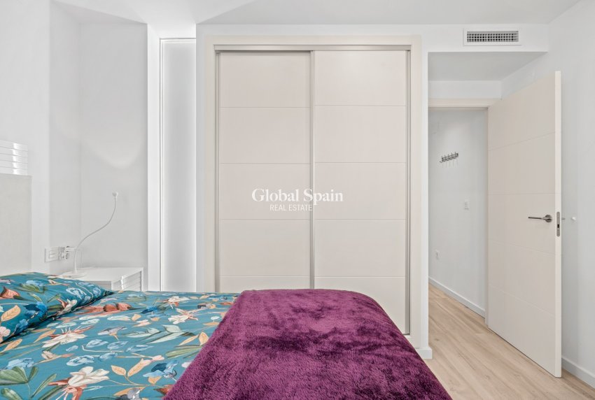 Wederverkoop - VILLA -
ORIHUELA COSTA - CABO ROIG