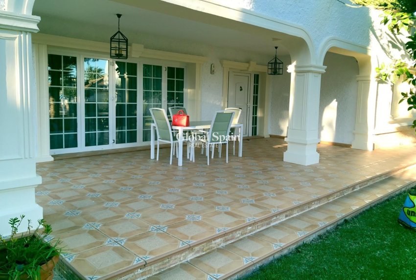 Wederverkoop - VILLA -
ORIHUELA COSTA - CABO ROIG