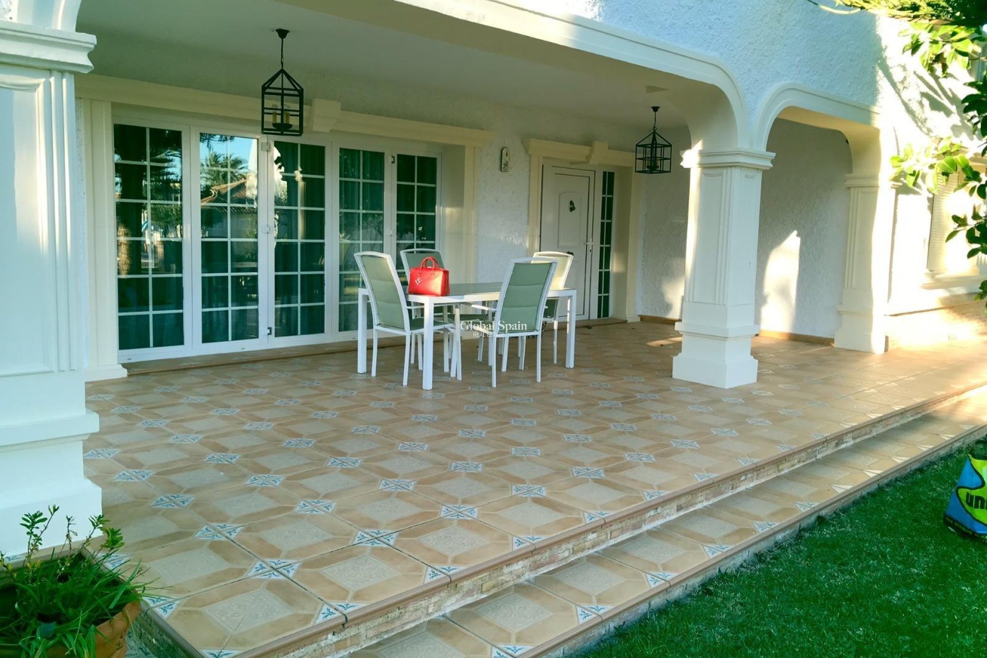 Wederverkoop - VILLA -
ORIHUELA COSTA - CABO ROIG