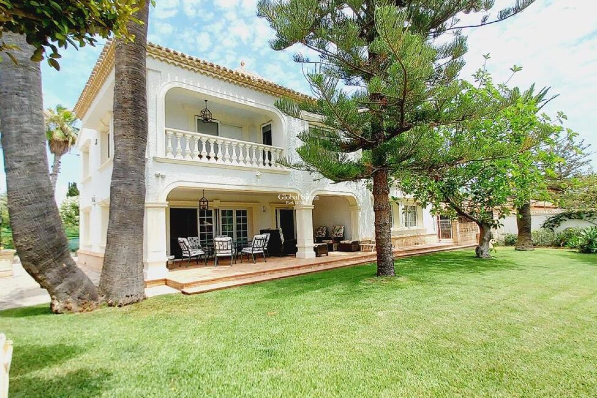 Wederverkoop - VILLA -
ORIHUELA COSTA - CABO ROIG