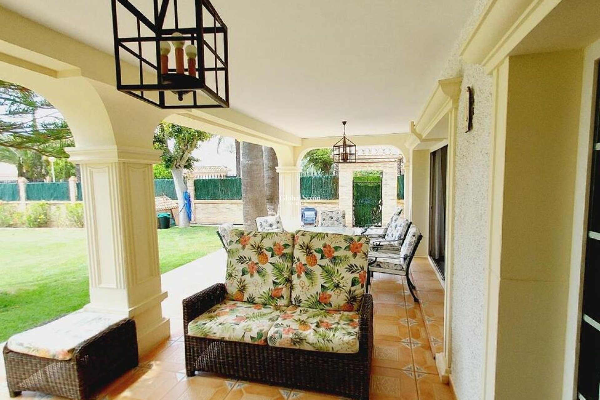 Wederverkoop - VILLA -
ORIHUELA COSTA - CABO ROIG