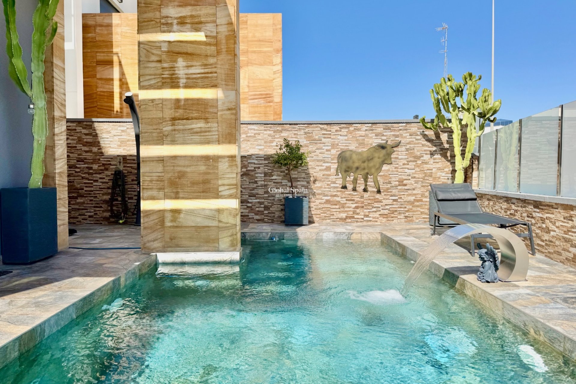 Wederverkoop - VILLA -
ORIHUELA COSTA - CABO ROIG