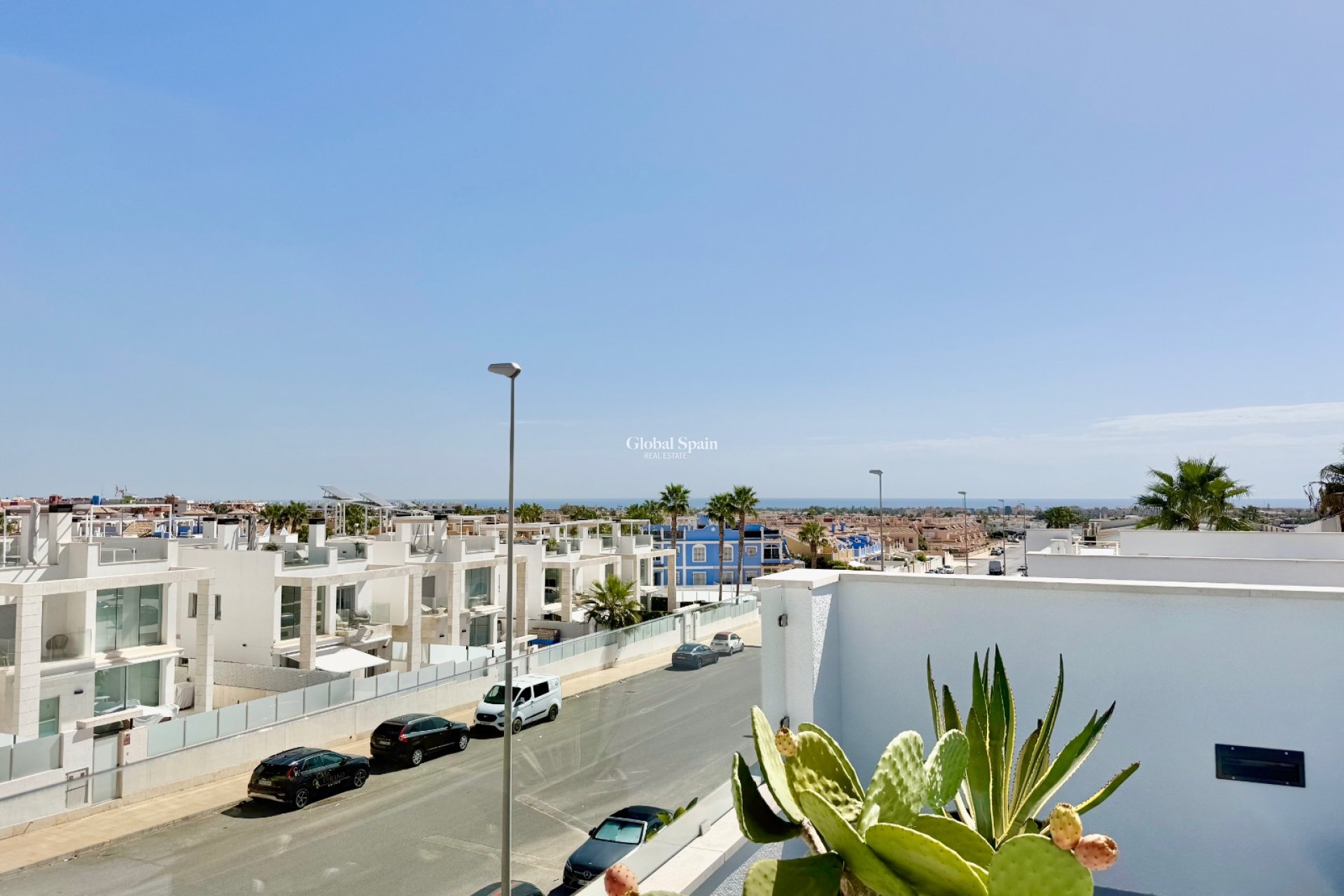 Wederverkoop - VILLA -
ORIHUELA COSTA - CABO ROIG