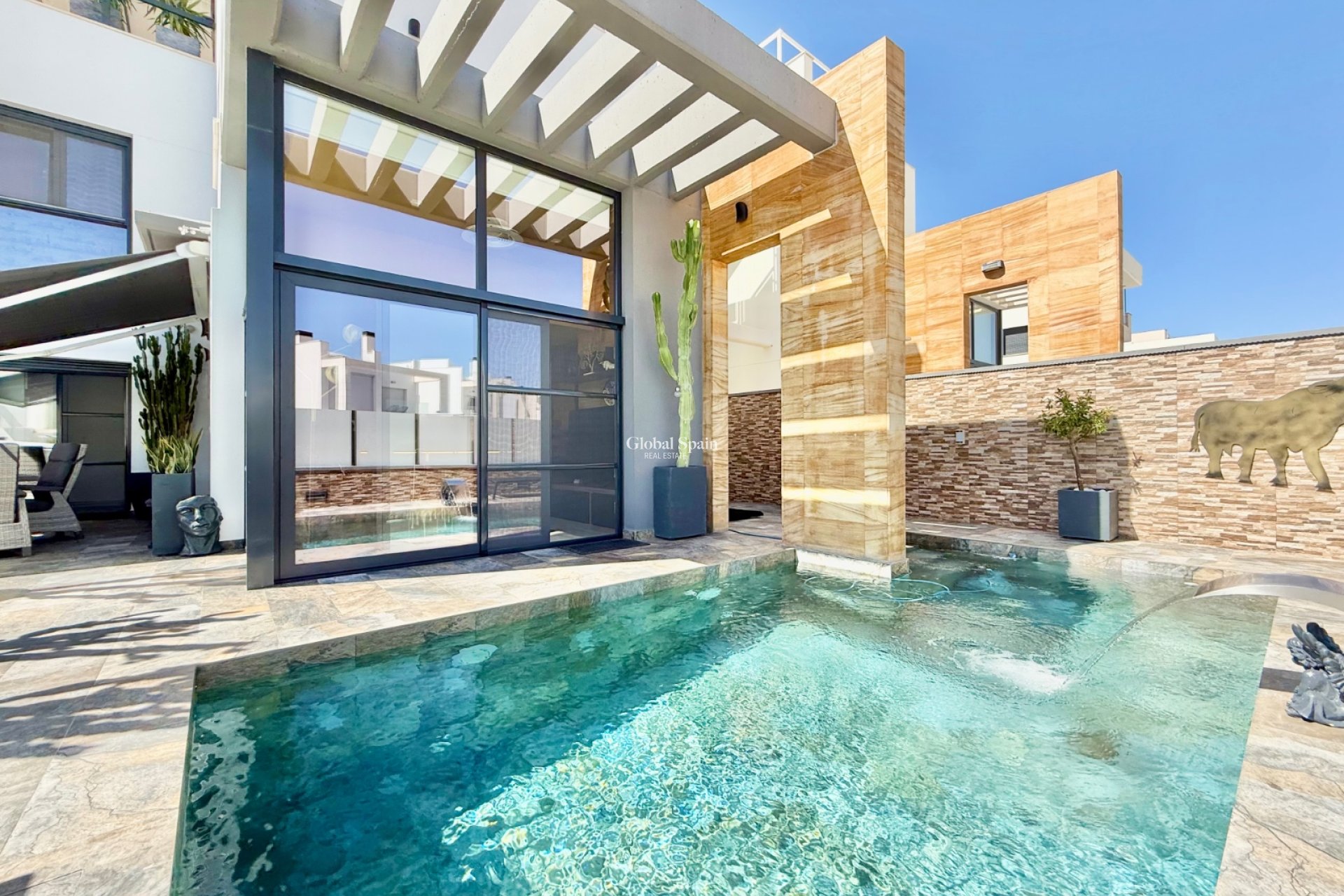 Wederverkoop - VILLA -
ORIHUELA COSTA - CABO ROIG
